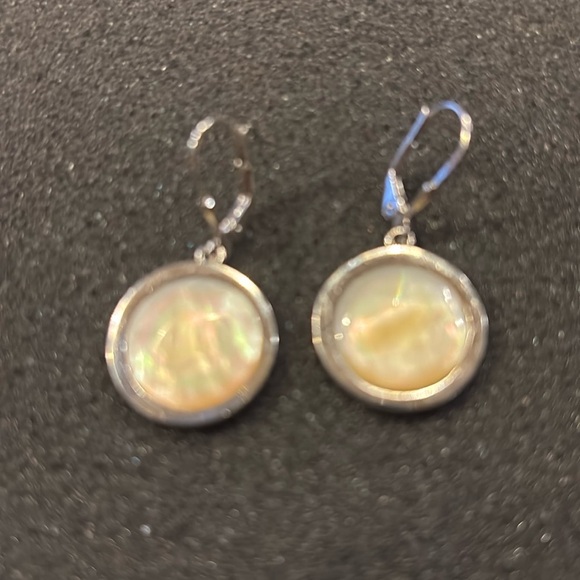 Sterling Silver 925 Mother of Pearl Dangle Drop Earrings - Picture 1 of 4